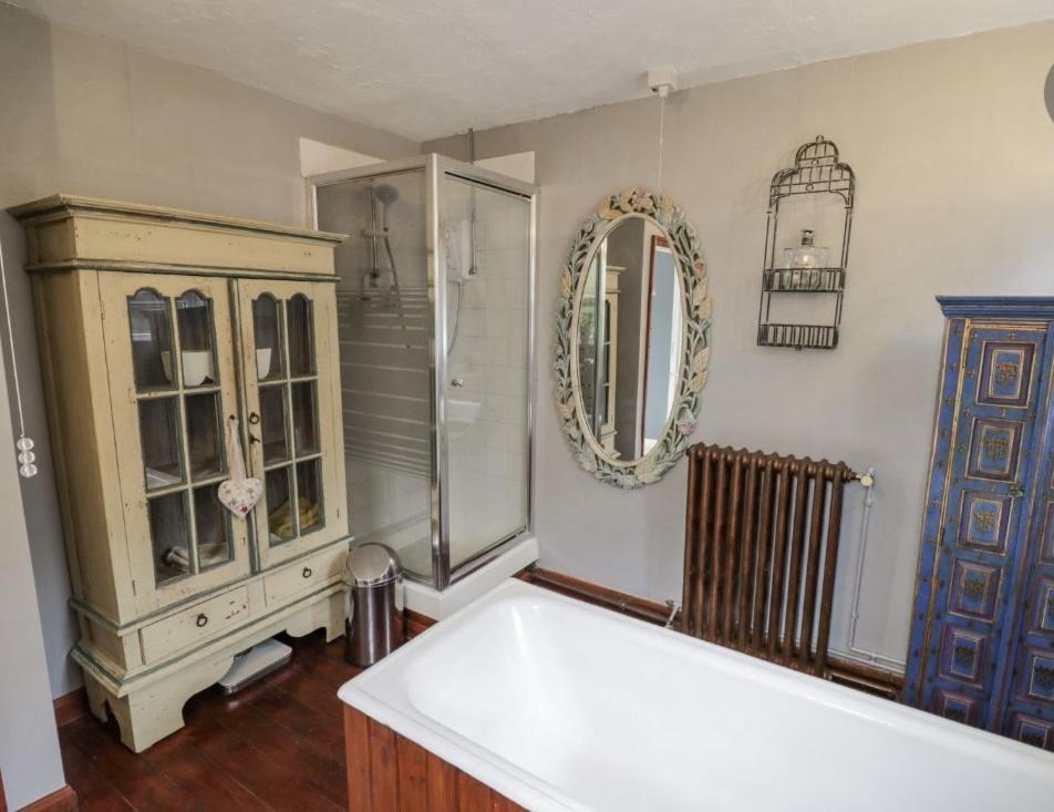 Lovely Comfortable 3 Bed Home, Worcester Bagian luar foto