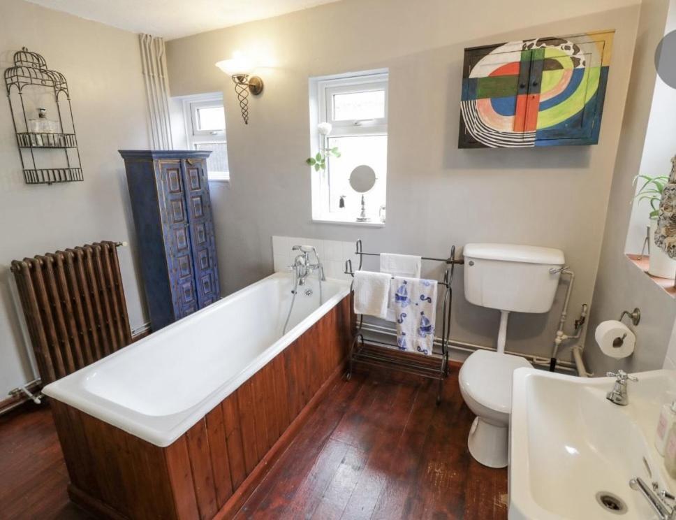 Lovely Comfortable 3 Bed Home, Worcester Bagian luar foto