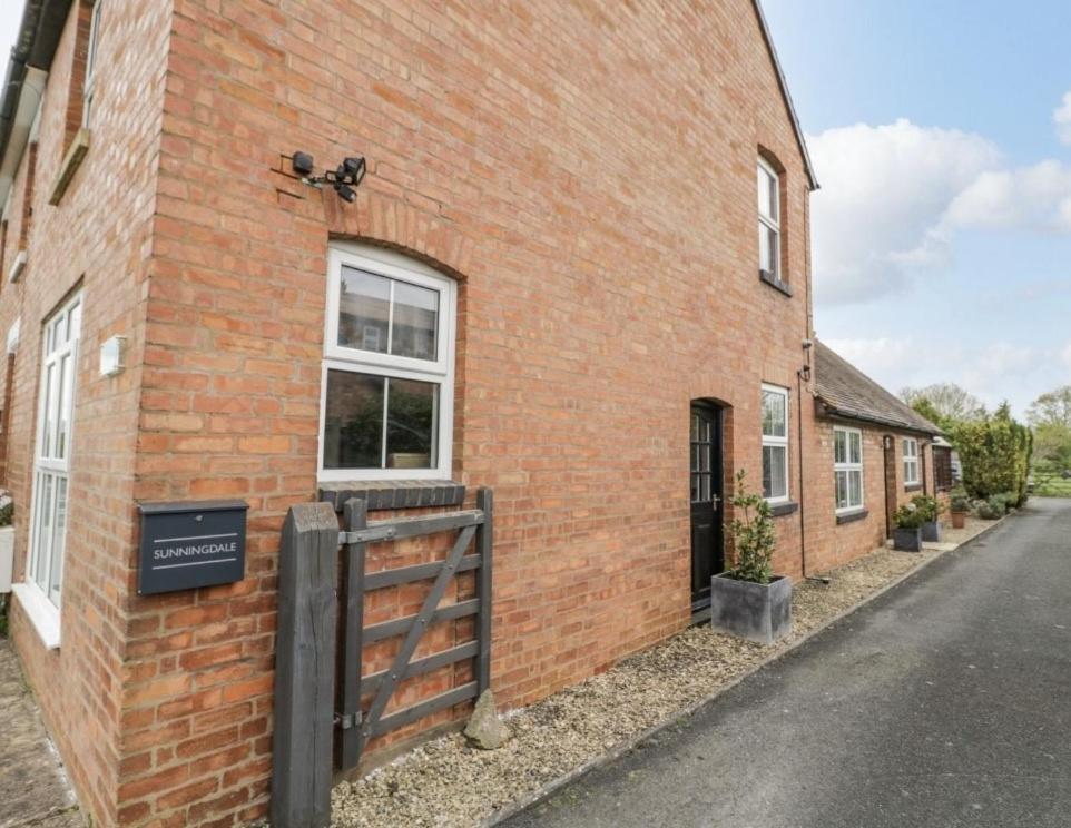Lovely Comfortable 3 Bed Home, Worcester Bagian luar foto