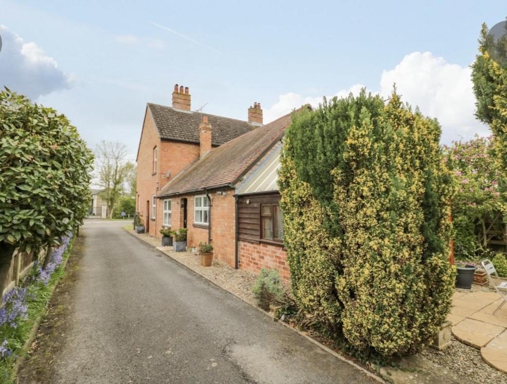 Lovely Comfortable 3 Bed Home, Worcester Bagian luar foto
